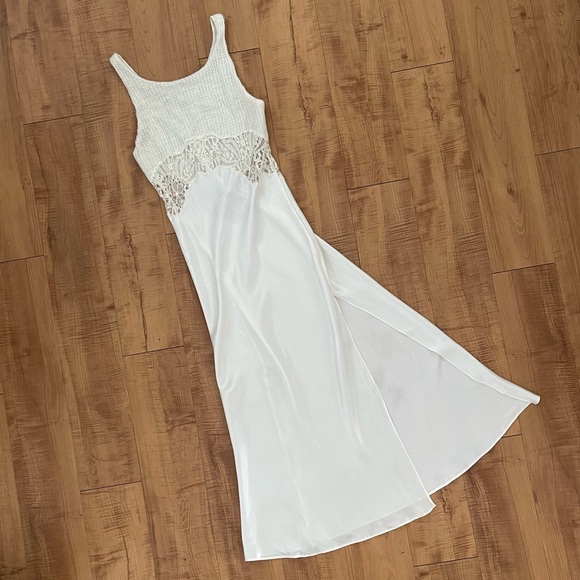 Victoria's Secret Dresses & Skirts - Gorgeous Brand New 90’s Vintage White Dress with Lace Detail
